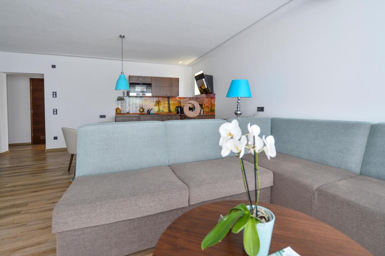 Boutiquehotel Woerthersee - Serviced Apartments เวลเดน อัม เวิร์ทเทอร์ซี ภายนอก รูปภาพ